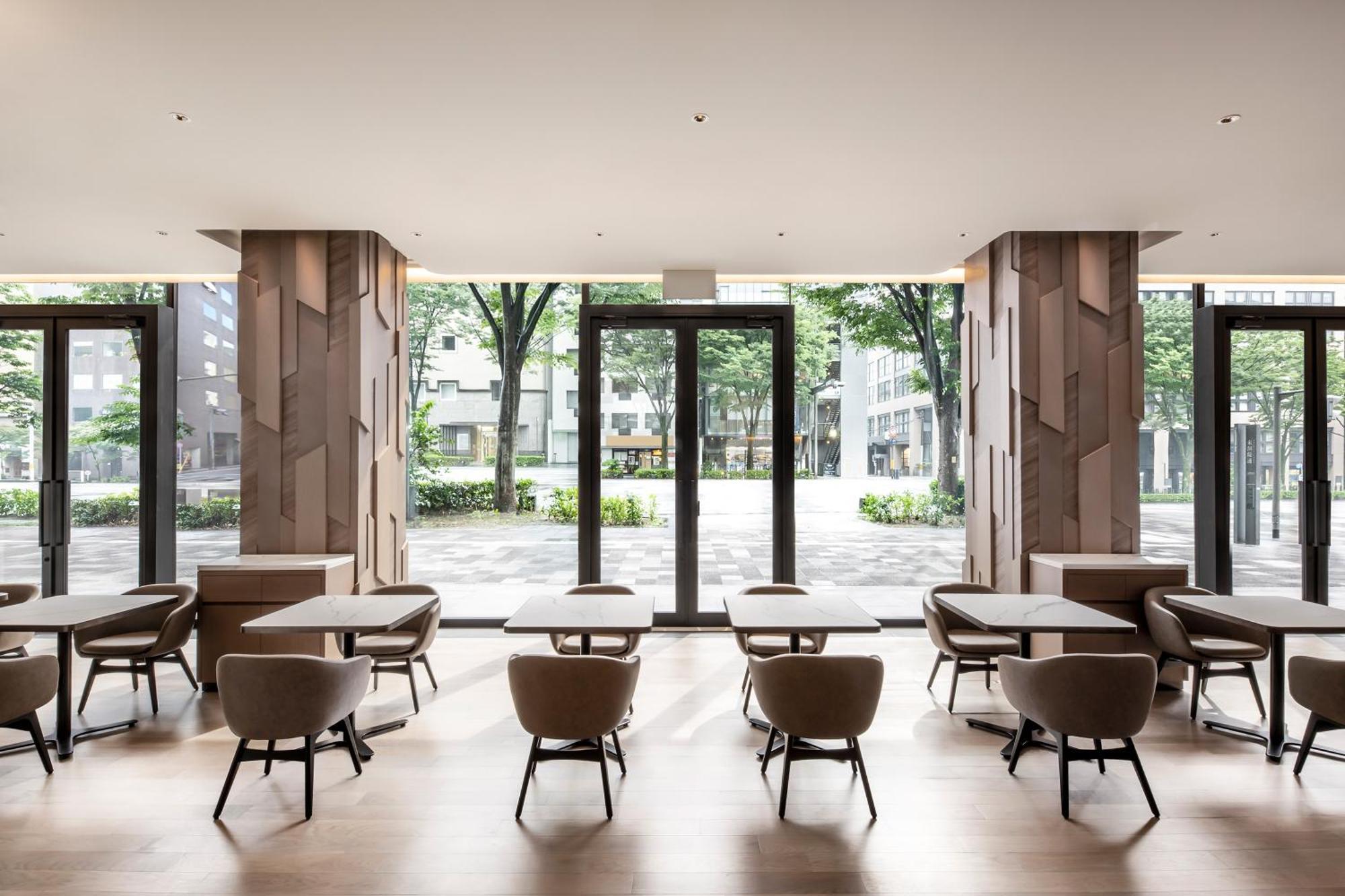 The Royal Park Hotel Iconic Kyoto Exterior photo The lobby of the hotel