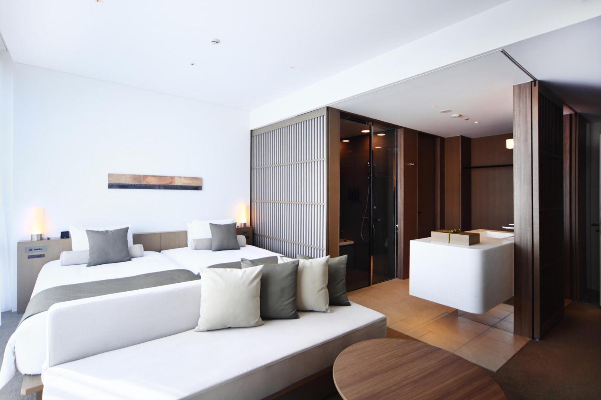 The Royal Park Hotel Iconic Kyoto Exterior photo A room at the hotel